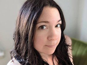 Alison Stine Headshot