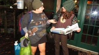It’s laundry day! Cara and Roisin review the Hill News in a thrifted cardigan and borrowed shirts.