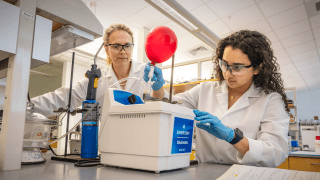 Alice Khalil and Samantha Glazier doing summer research at Saint Lawrence University together