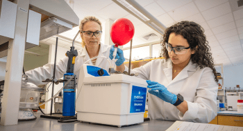 Alice Khalil and Samantha Glazier doing summer research at Saint Lawrence University together