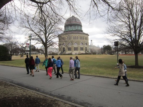 Students walking to HRUMC 2015