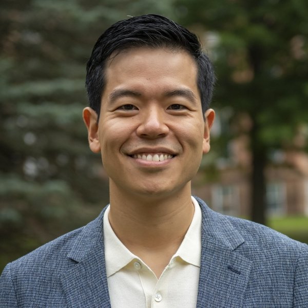 Sean (Song Yeol) Hong