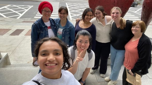 Students in front of the MMFA