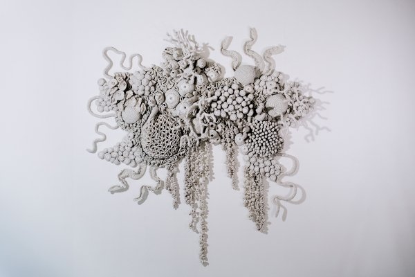  Mulyana, Betty 23, 2024, plastic yarn, plastic net, cable wire