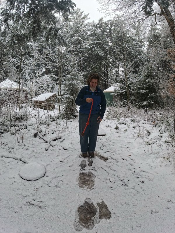 Jacqui cowboy yoyoing in the snow.