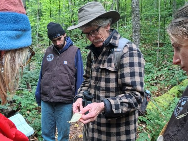 Class guest and Adirondack expert Ed Kanze teaching the class about trees.