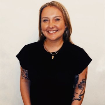 Headshot of Kira Murphy, class of 2020.