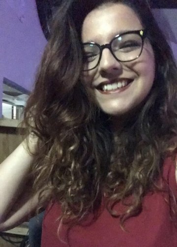 Headshot of Melanie Marulanda. 