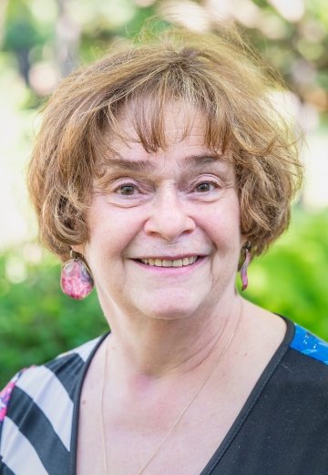 Patricia “Pat” Romeo-Gilbert ’74, P’09