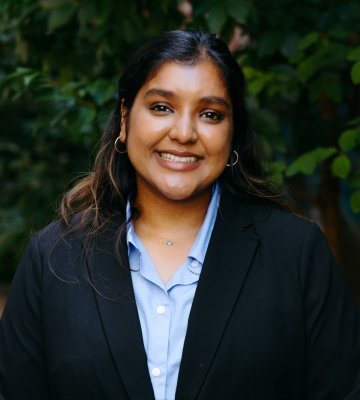 Headshot of Navya Aggarwal.