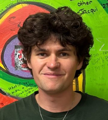Headshot of Trey Pierce.
